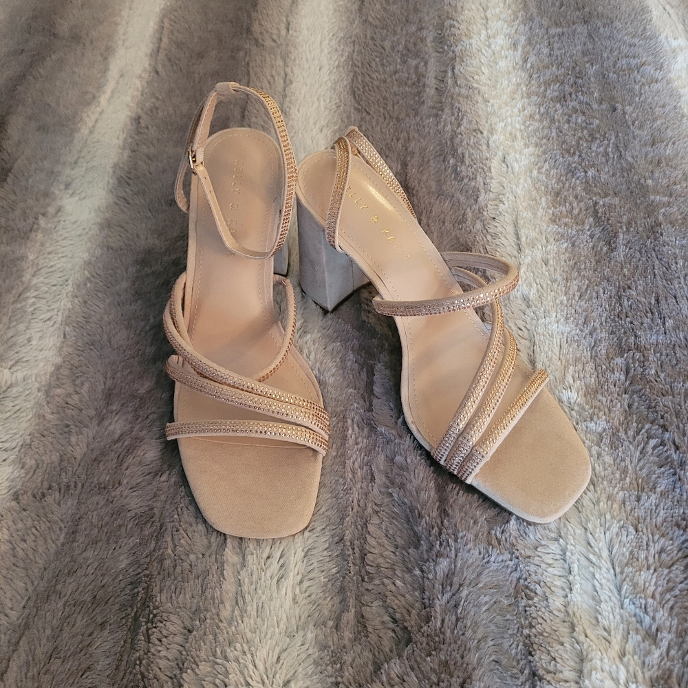 Kelly & Katie NWOT Size 9.5
